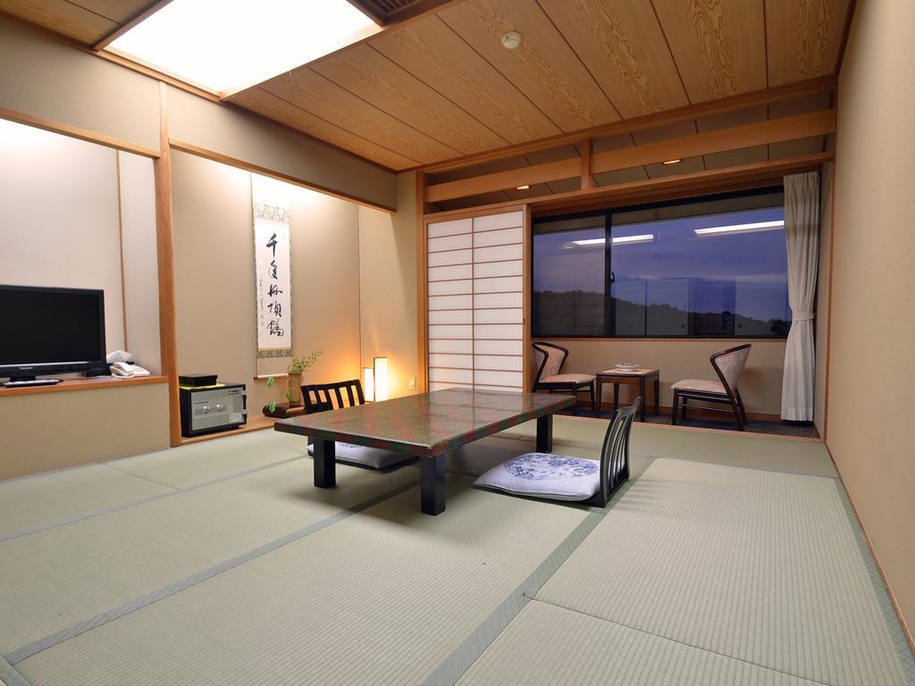 Shigisan Ryotei Ryokan Miyoshi 三乡町 外观 照片
