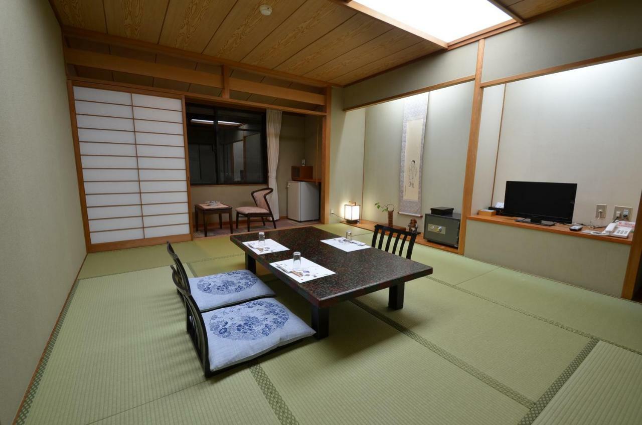 Shigisan Ryotei Ryokan Miyoshi 三乡町 外观 照片